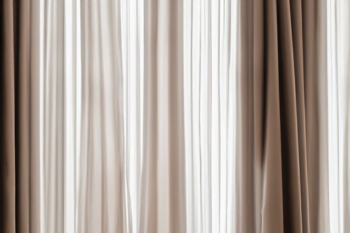 Vorhangbox Vorhang 706x540px.jpg Vorhangbox Vorhang 706x540px