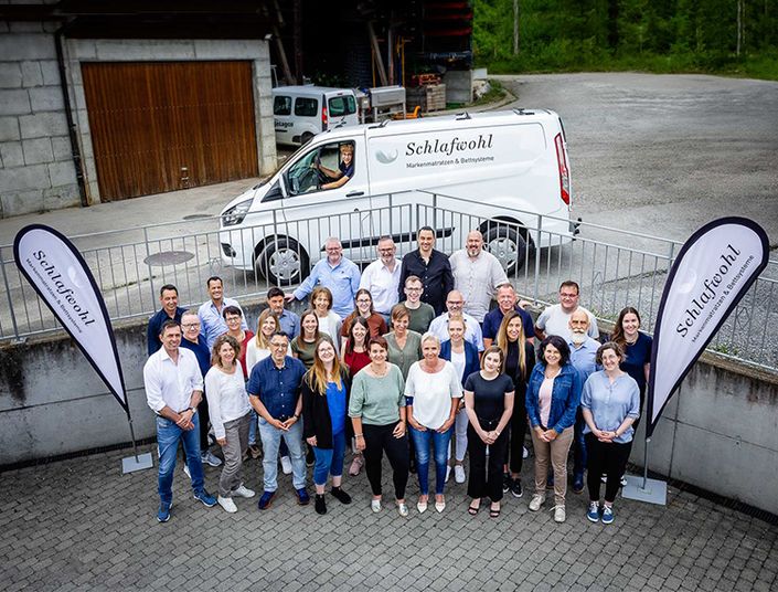 Schlafwohl Teamfoto_Juni 2024_750x570px.jpg Schlafwohl Teamfoto_Juni 2024_750x570px